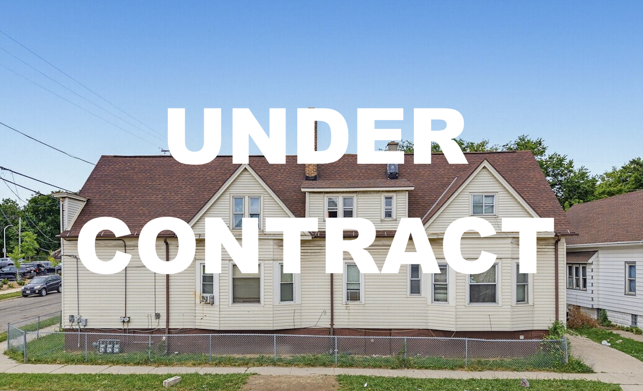 Milwaukee, WI - 500 W Arthur Ave - 18 UNITS - $1,700,000