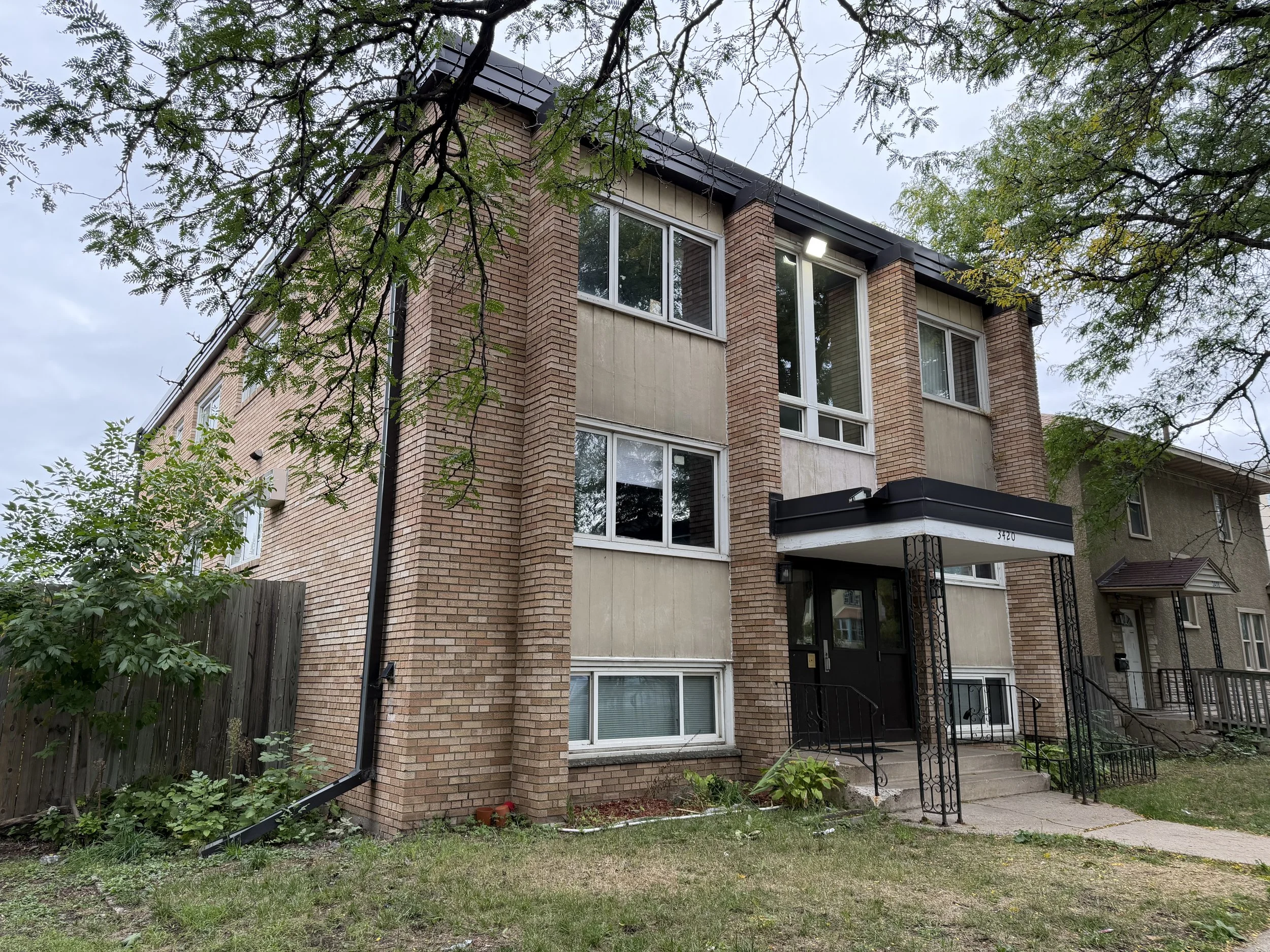 Minneapolis, MN - 3420 Bloomington Ave S - 6 UNITS - $650,000