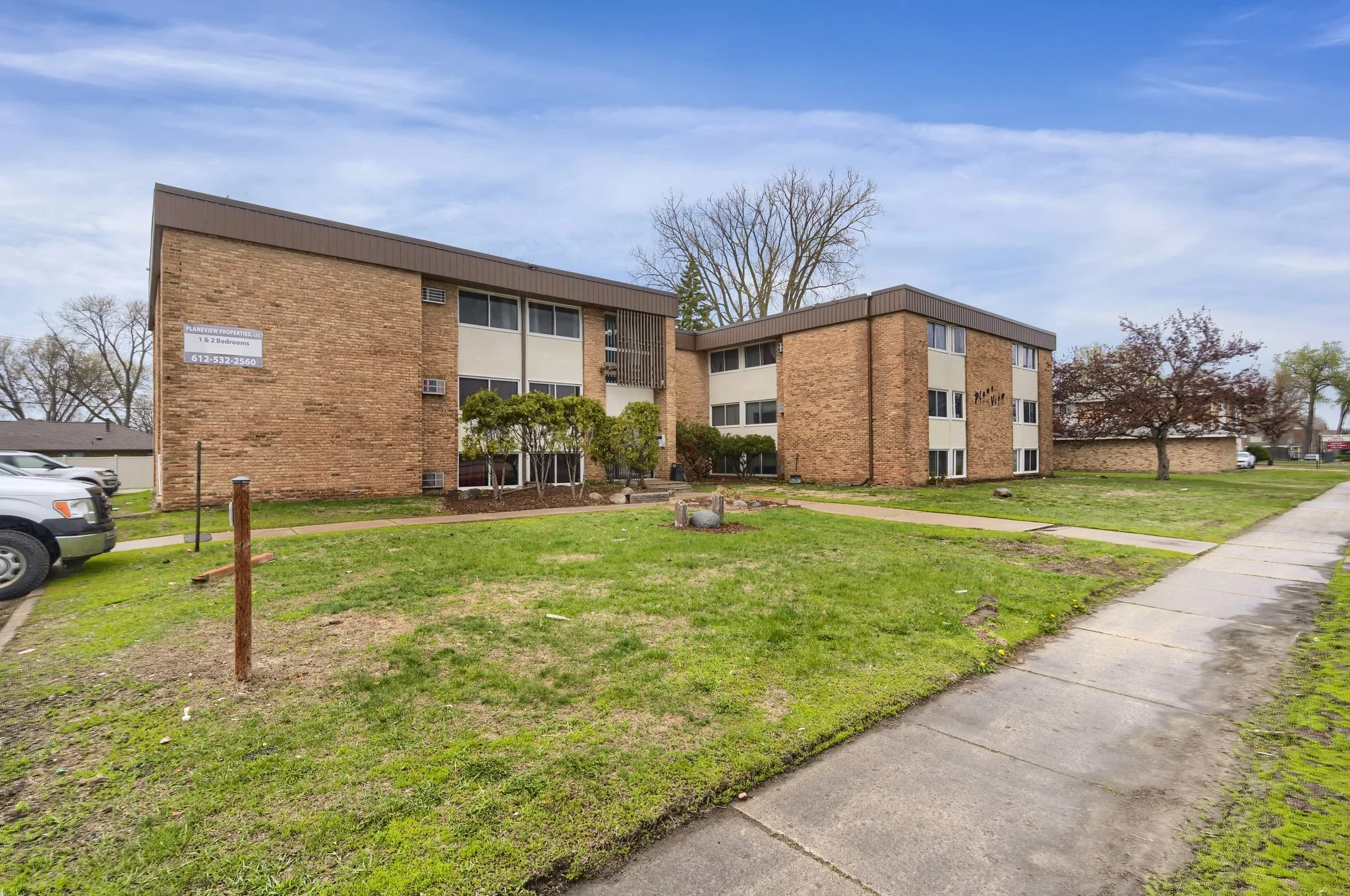 Richfield, MN - 7444 Cedar Ave S - 23 UNITS - $2,400,000