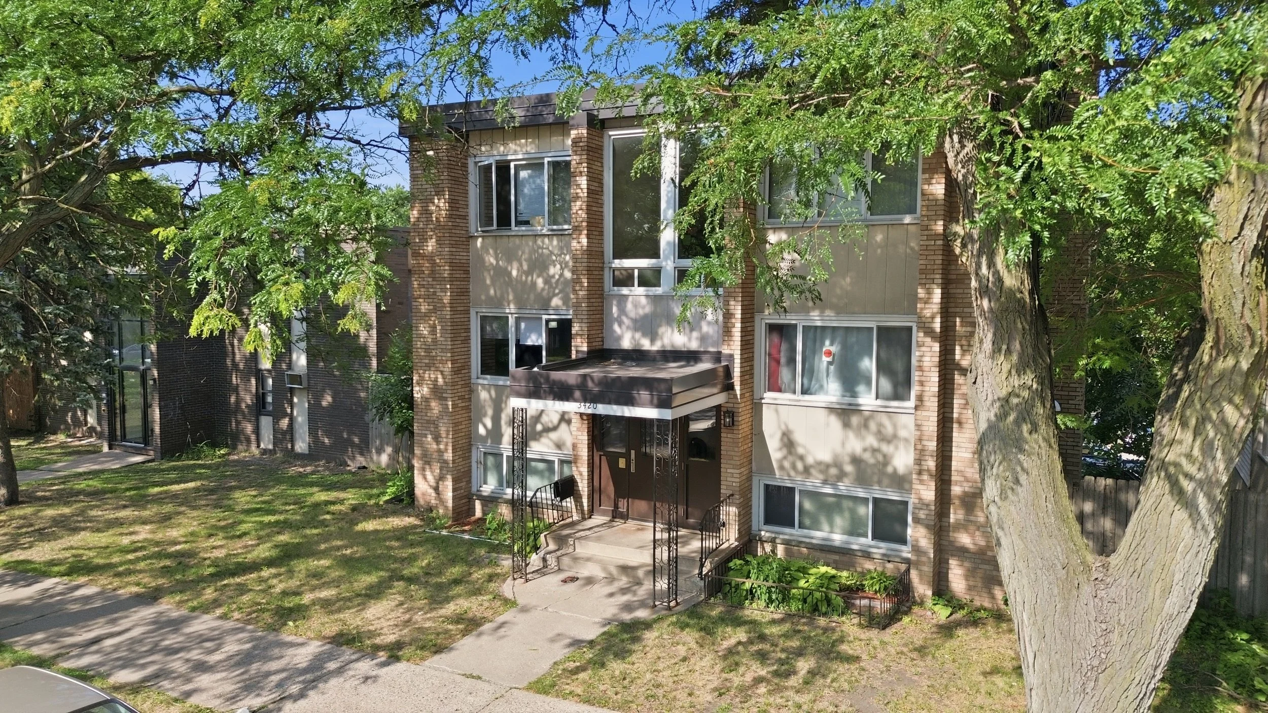 Minneapolis, MN - 3420 Bloomington Ave S - 6 UNITS - $675,000
