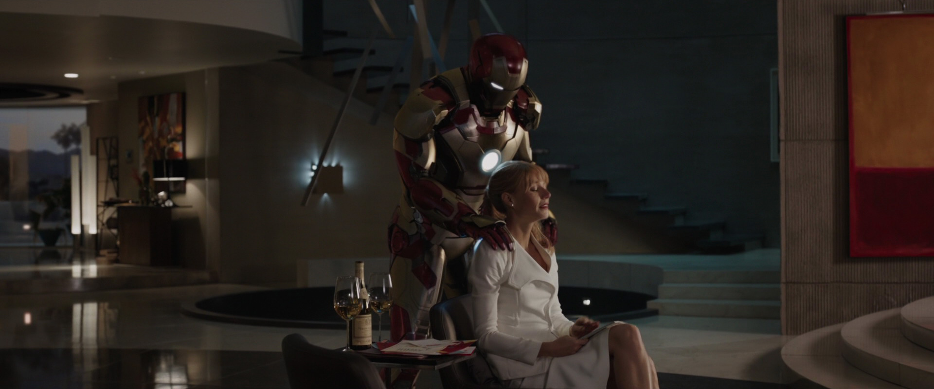 We have a new winner for funniest image in film history.