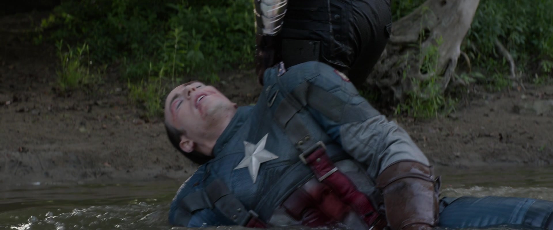 We need more soaking wet super heroes on film.