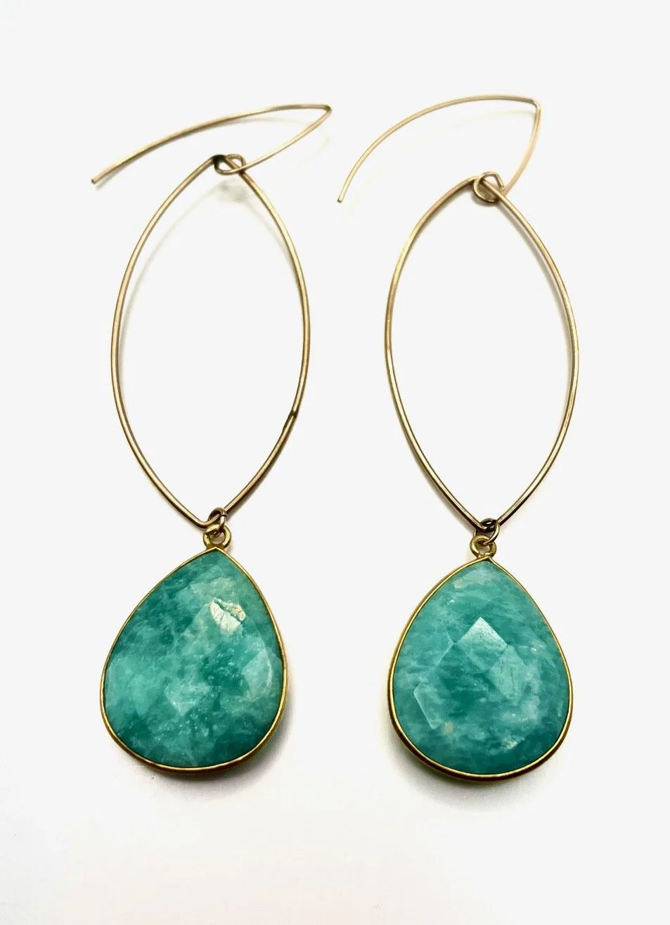 ald medium gf oval w faceted aqua jade drop.jpeg