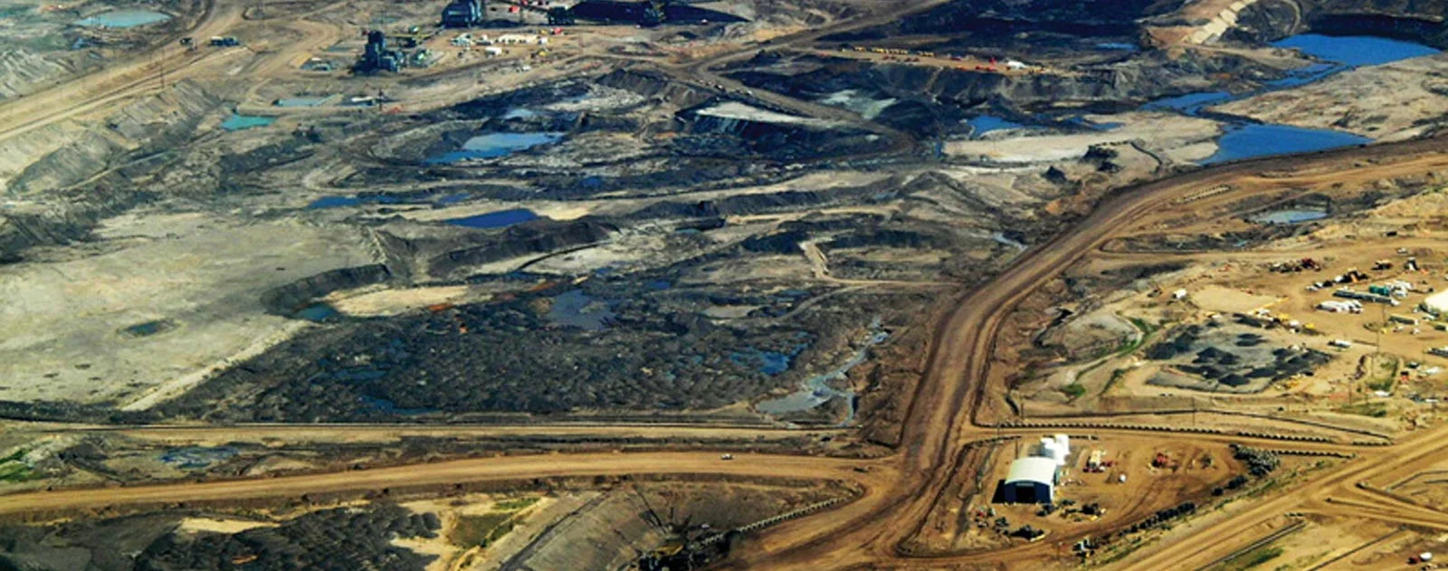 OIL SANDS PHOTO COURTESY DRU OJA JAY