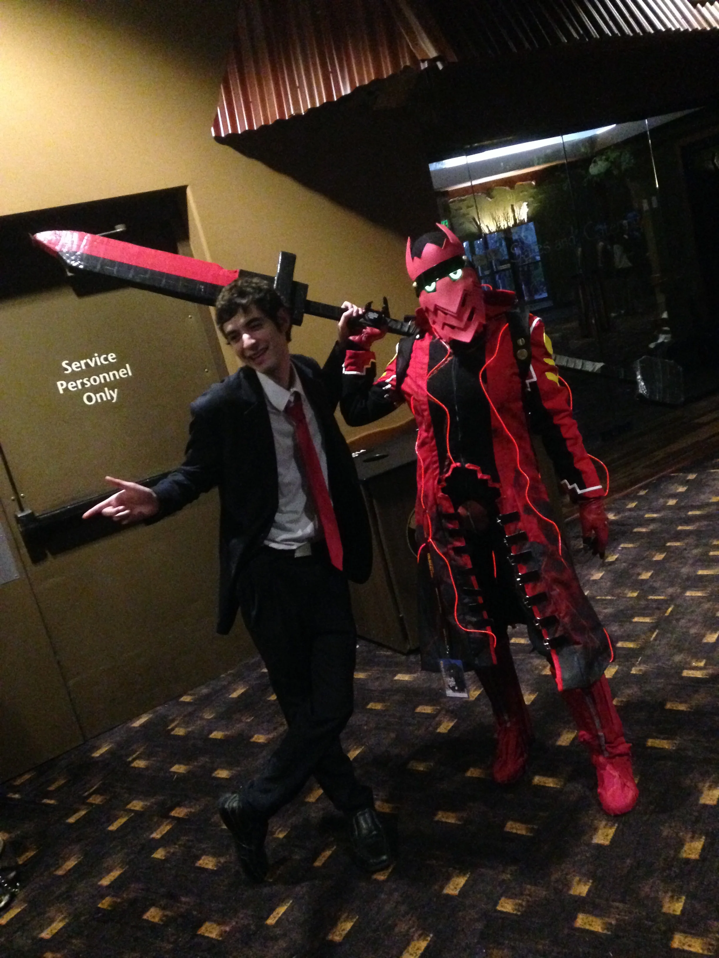 I always love seeing Persona cosplayers, and this Adachi/Mugatsu duo was awesome!