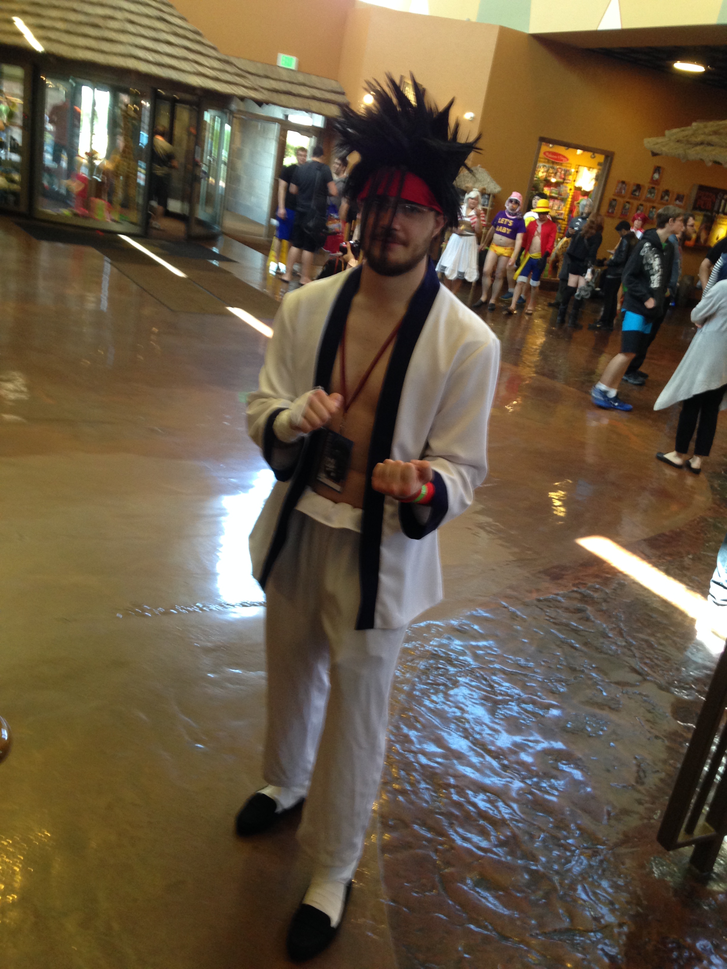 Jordan and I have been making our way through Ruron Kenshin, so it was great to see this Sonosuke cosplayer!