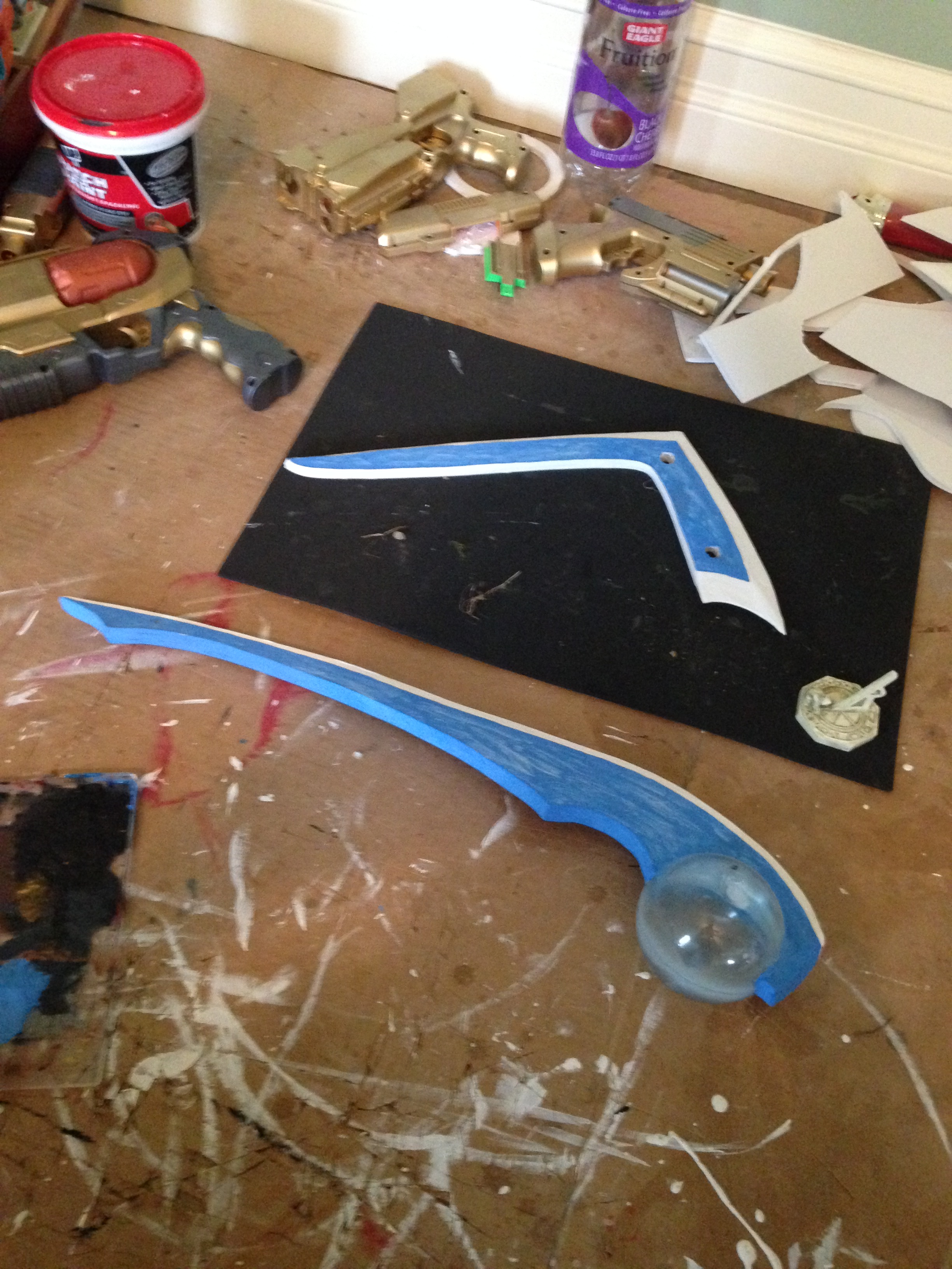 Sokka's weapons are finally getting some paint!