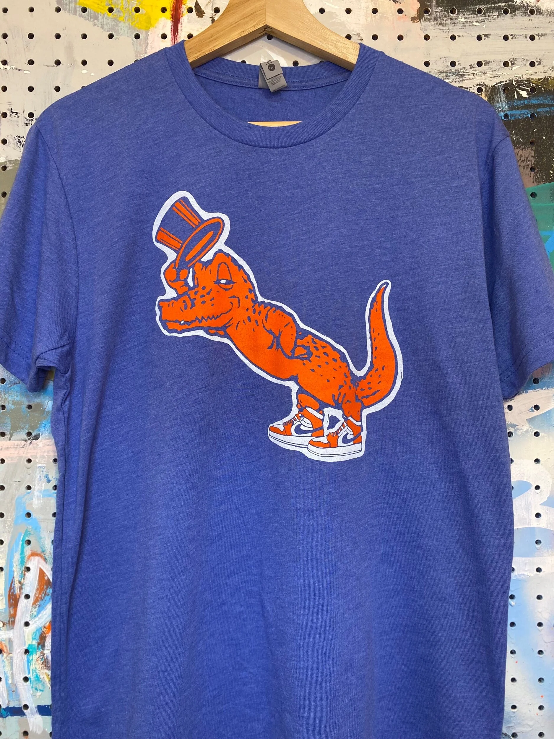 DB0C0DF7-49EA-481C-884E-A55C1B1367EA