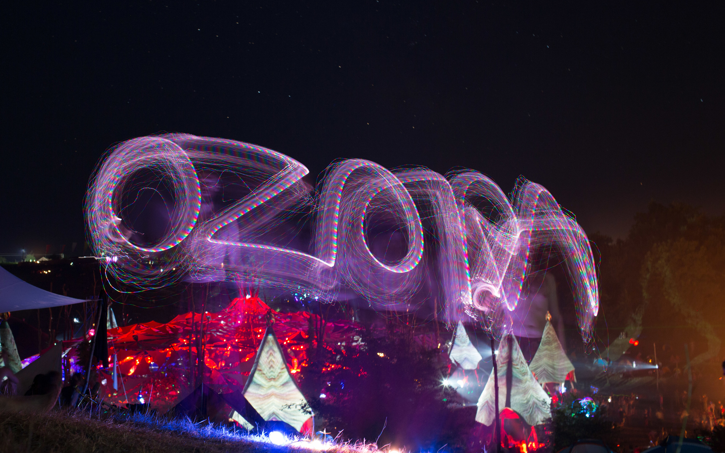 Some light painting at the main stage.