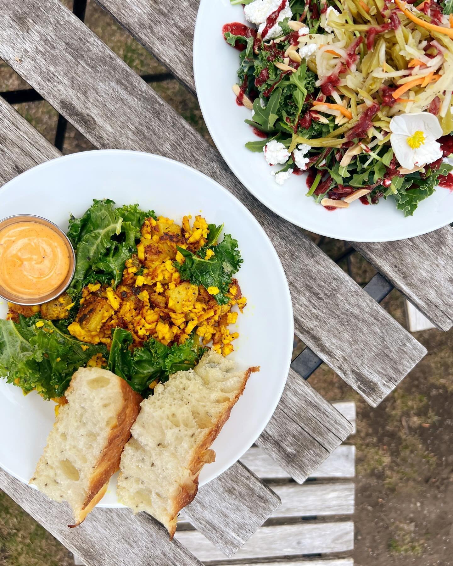 Sun is shining, birds are chirping, beautiful day to get outside &amp; brunch. ☀️ Try our new summer salad 🌱

#yegbrunch #patioseason #brunchtime #summersalad