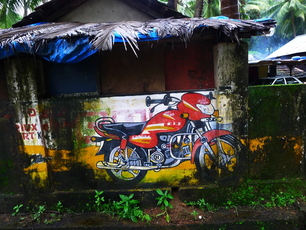 Goa-moto-paint.jpg