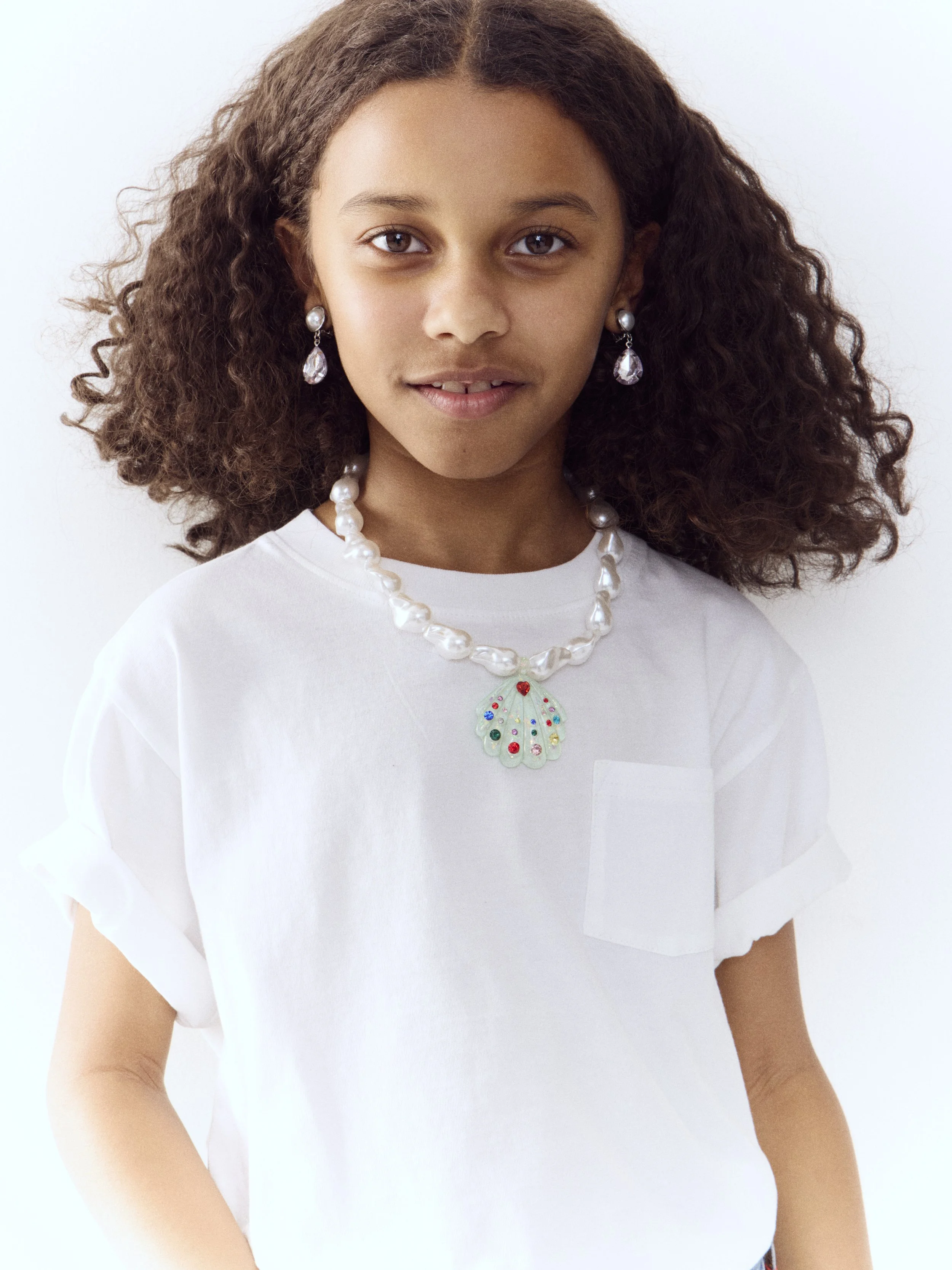 Carl Chisolm_BX031 SUPERSMALLS_001.jpg