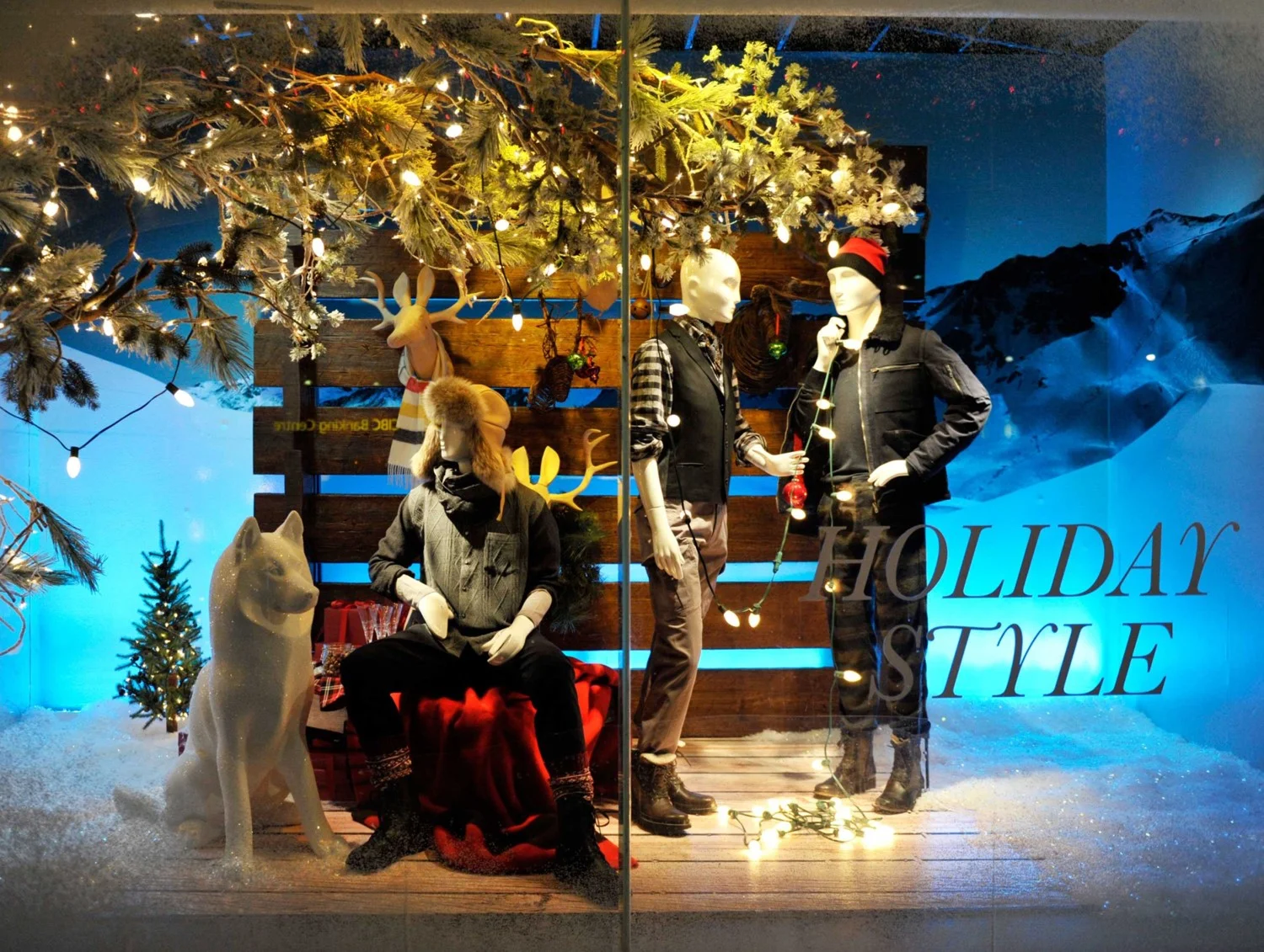 Hudson's Bay Holiday 2011.jpg