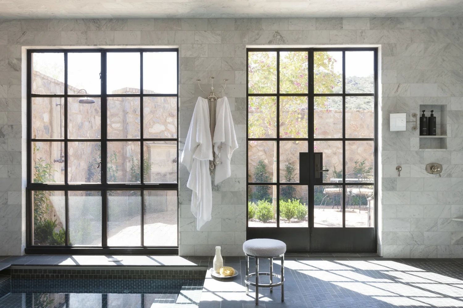Master_Bath_01.jpg