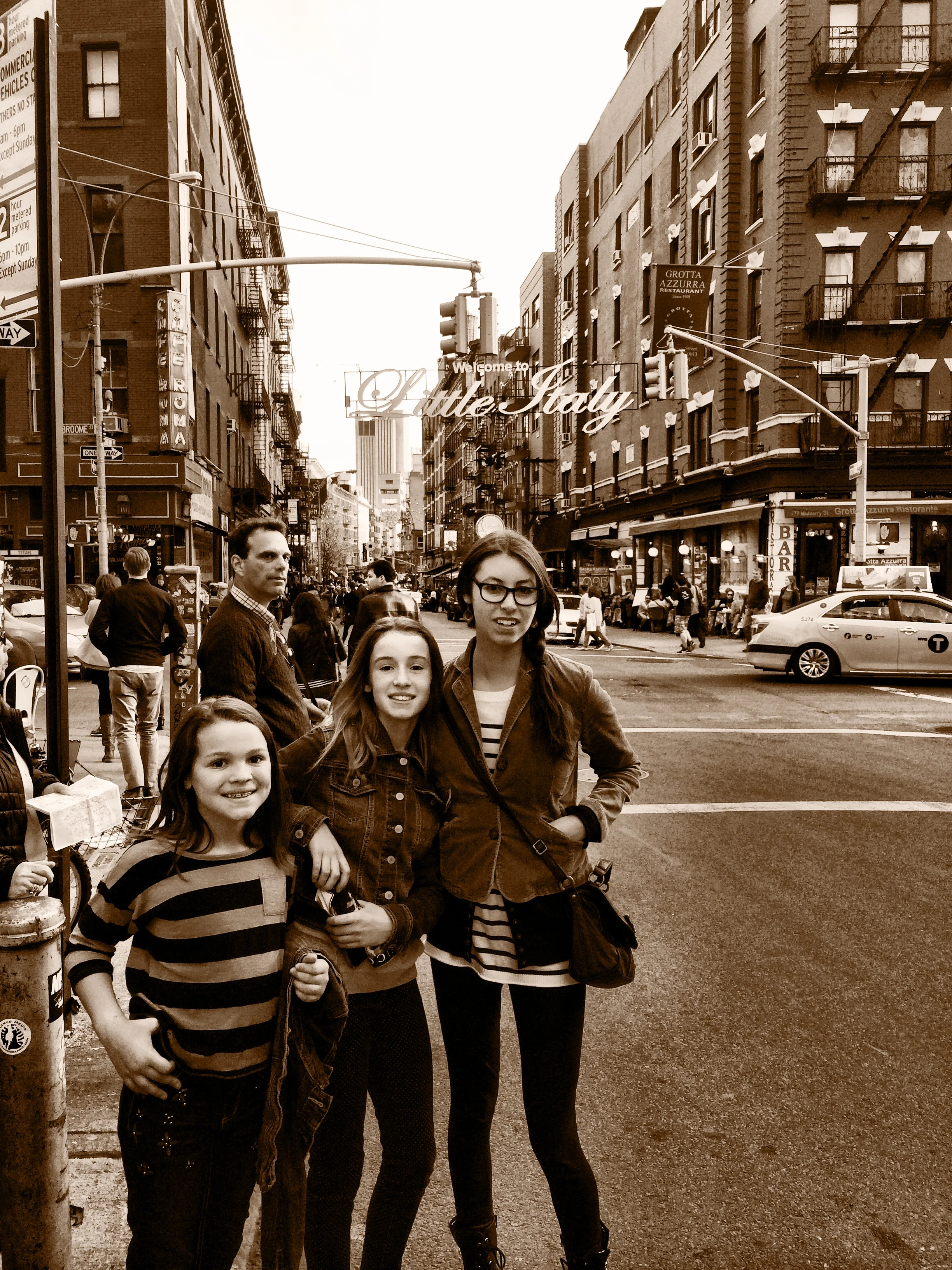Little Italy and the Candelaria girls in NYC 2014