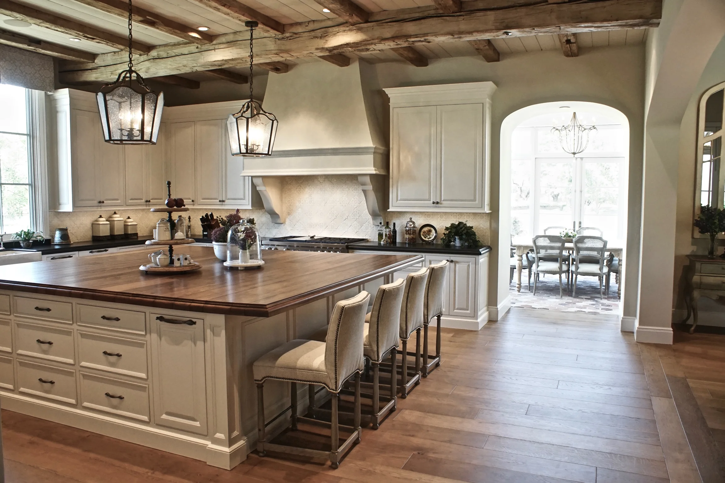 Houzz Kitchen of the Year 2017 - Interiors DeCesare Design Group, Builder Schultz Development