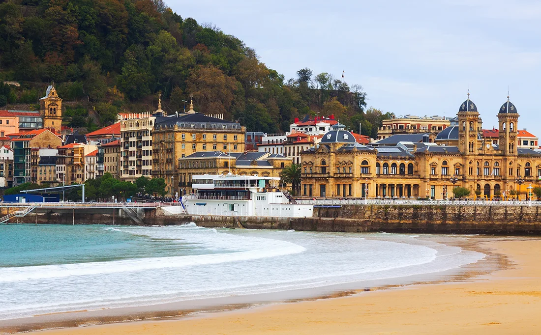 Beach-San-Sebastian-Spain-SS-cr-Lakov-Filimonov.jpg