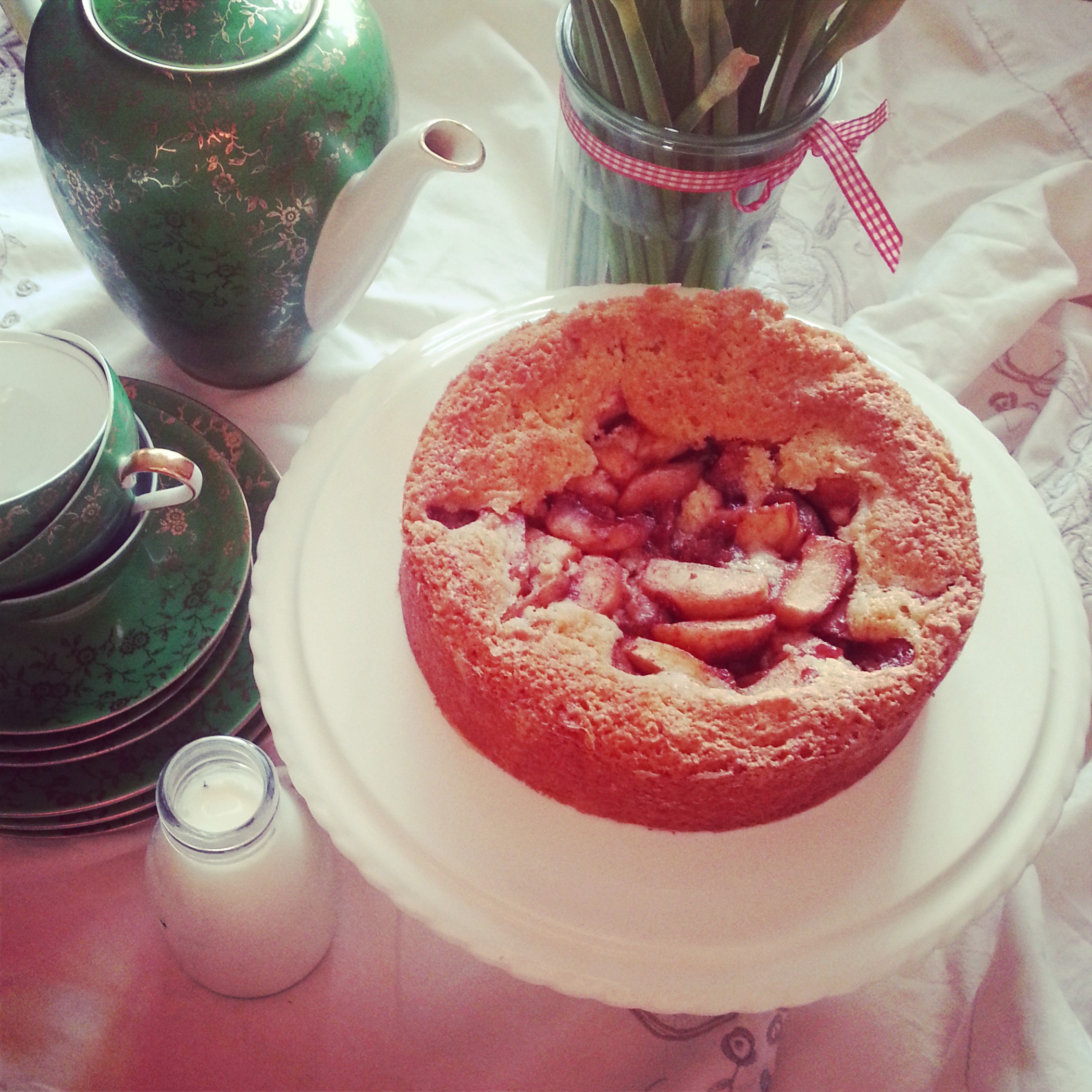 Apple and Almond Cake.