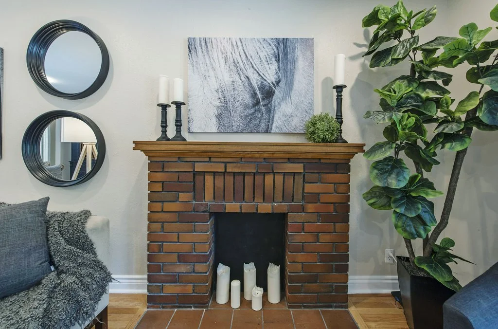 008-Fireplace_m.jpg