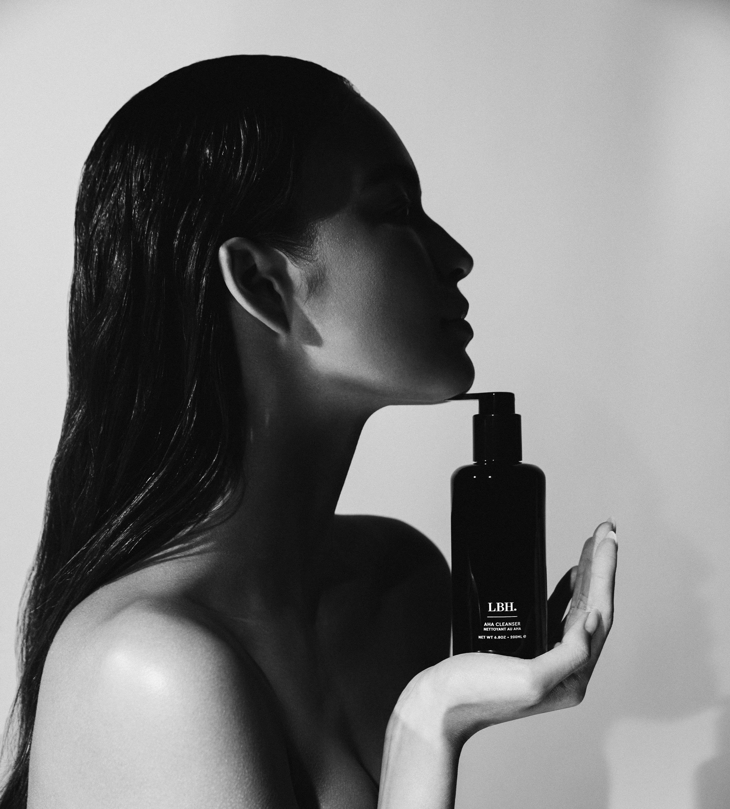 PM_Model_Cleanser_655.jpg