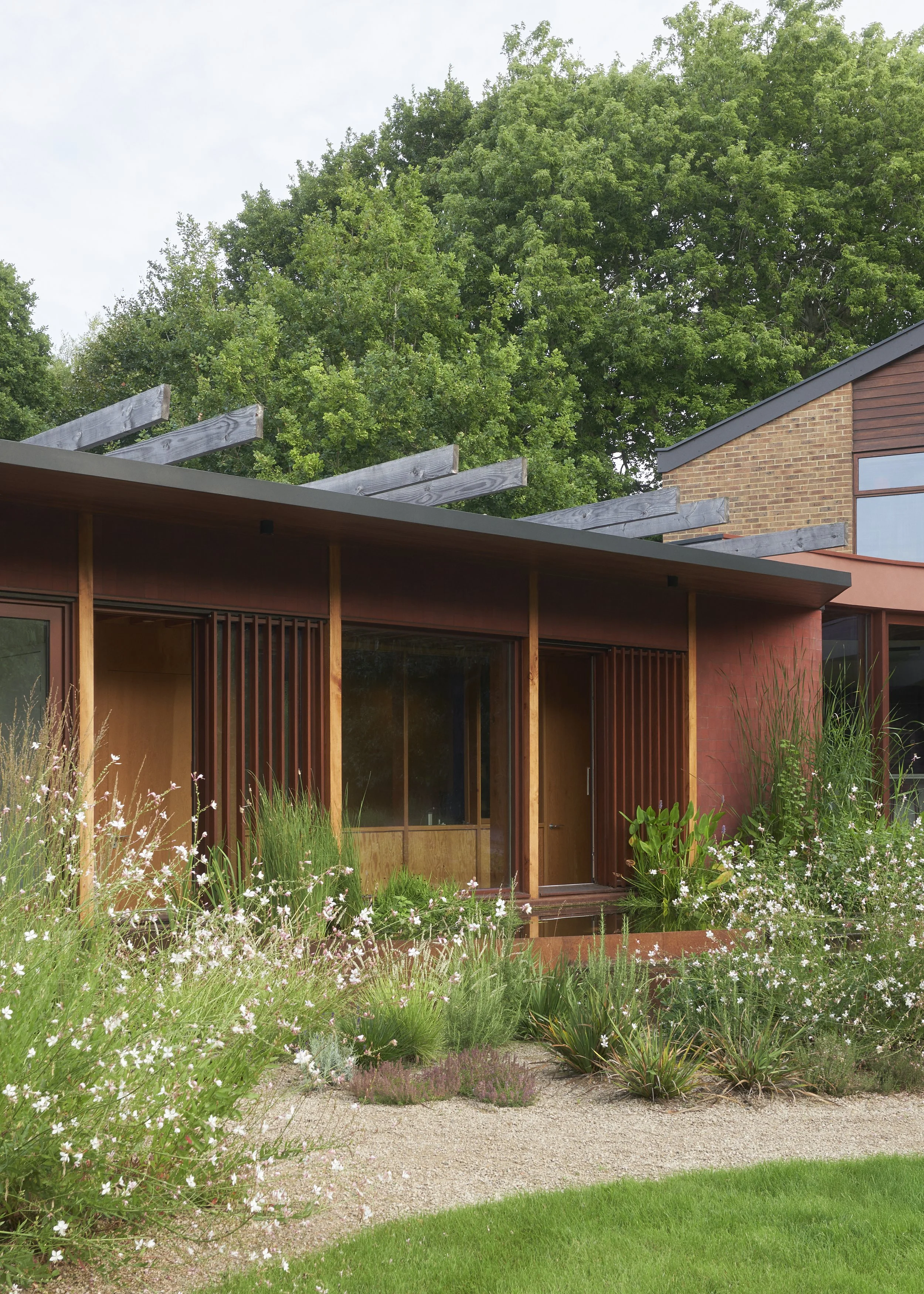 Dedraft - TH House - 11B.jpg
