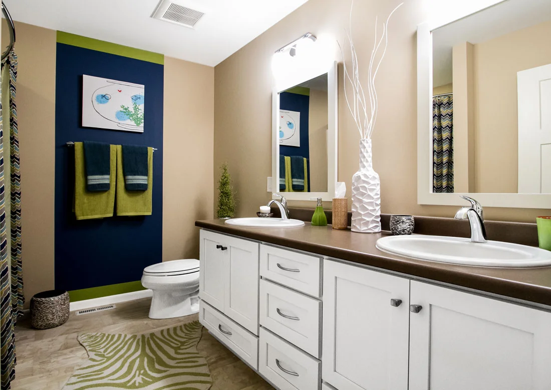 13c72422703fdc2395ee565fc9b7aa50-kidsbathroom.jpg