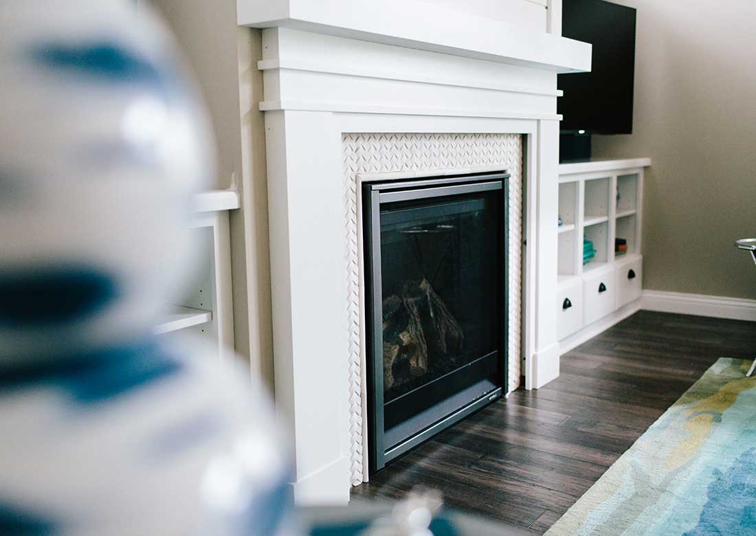 b7d84fe0ca33356b839aec1a5f9fe094-4jr_fireplace.jpg