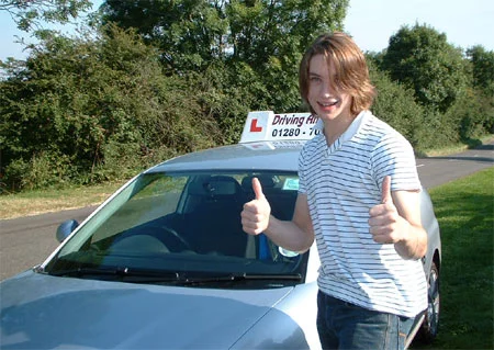 Tom Judge by car 2.jpg