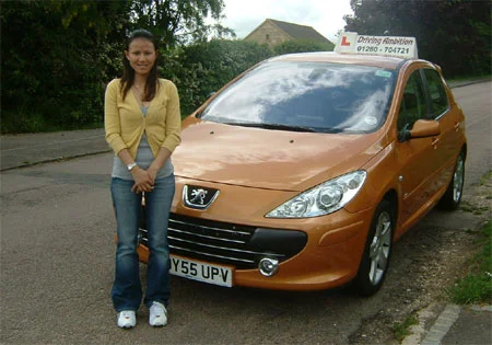 Wilaiphan Fuzi by car.jpg