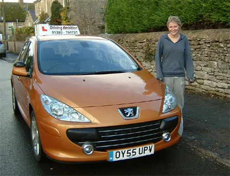 Sophie Humphrey by car 2.jpg
