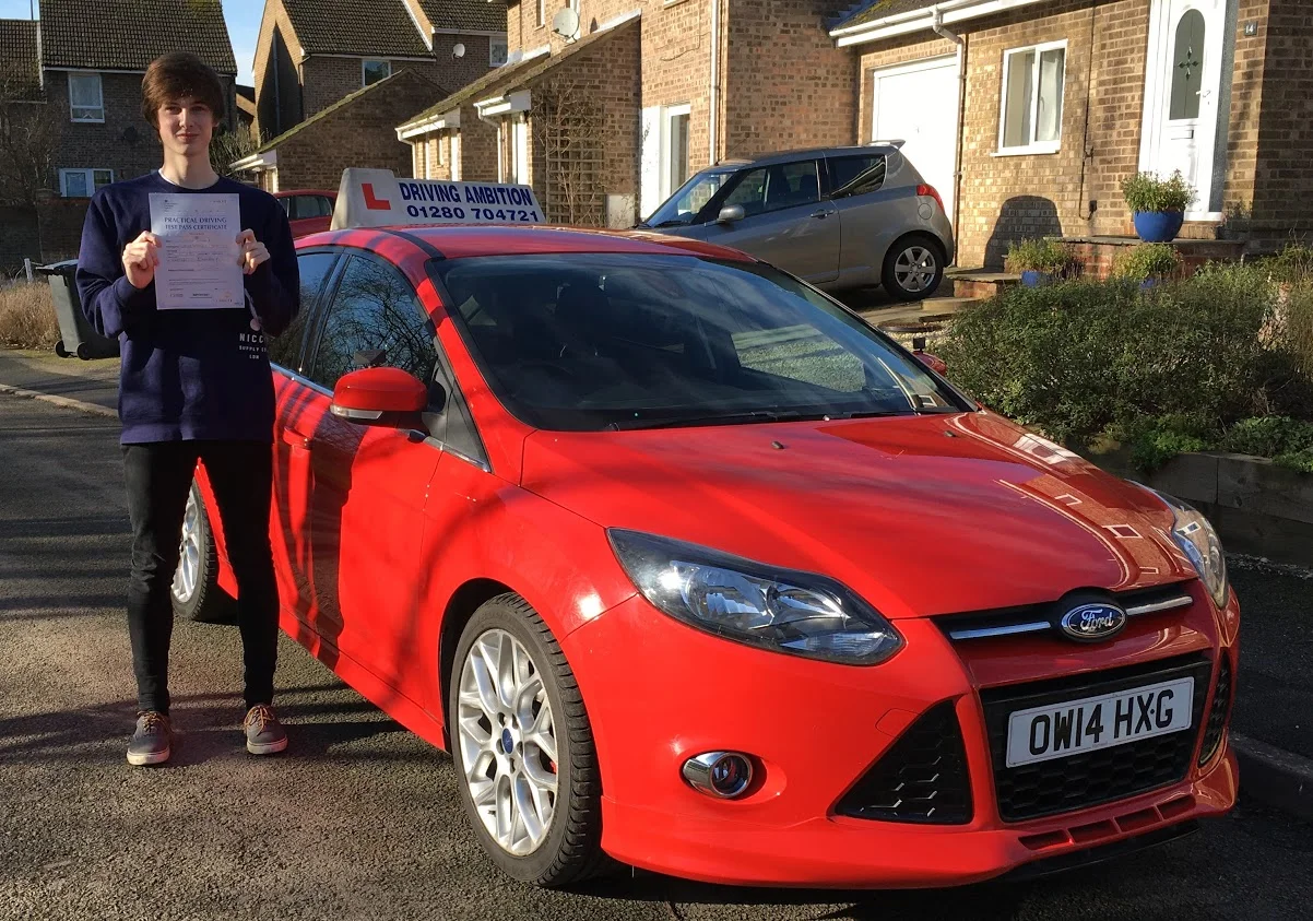 Congratulations to David Smart who passed on 28th January 2016 with only 3 faults. Driving Ambition's 1,476th pass