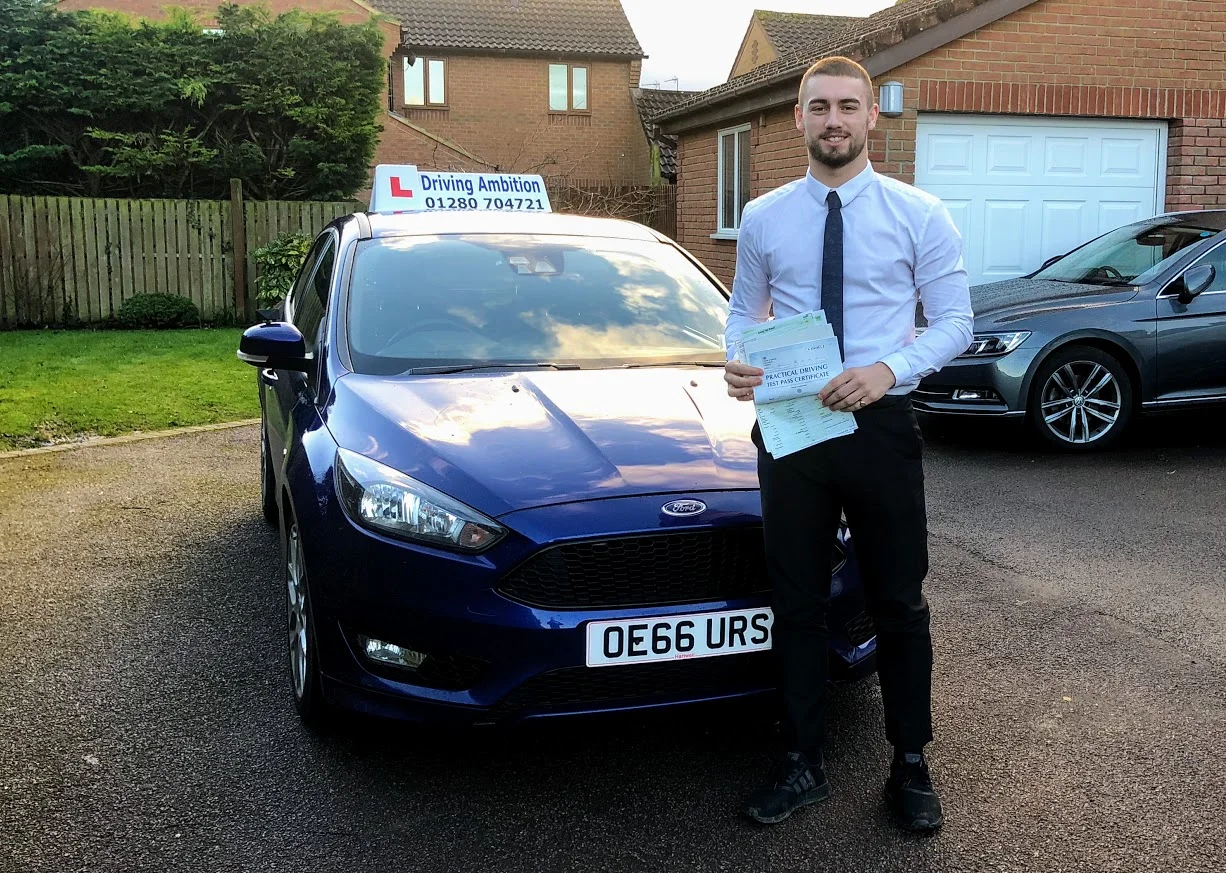 Congratulations to Lewie Evans who passed 1st time 15th Janaury 2018. Driving Ambition - 1,554 passes ! (988 1st time passes)