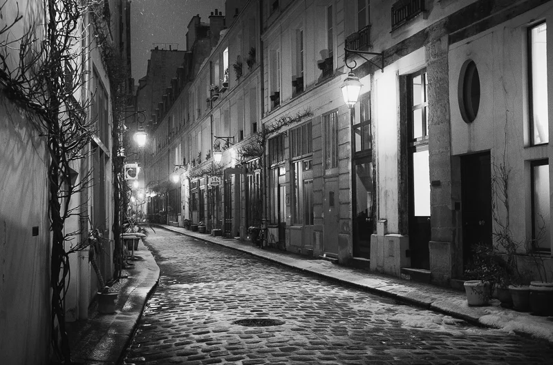 Paris: Quiet Street