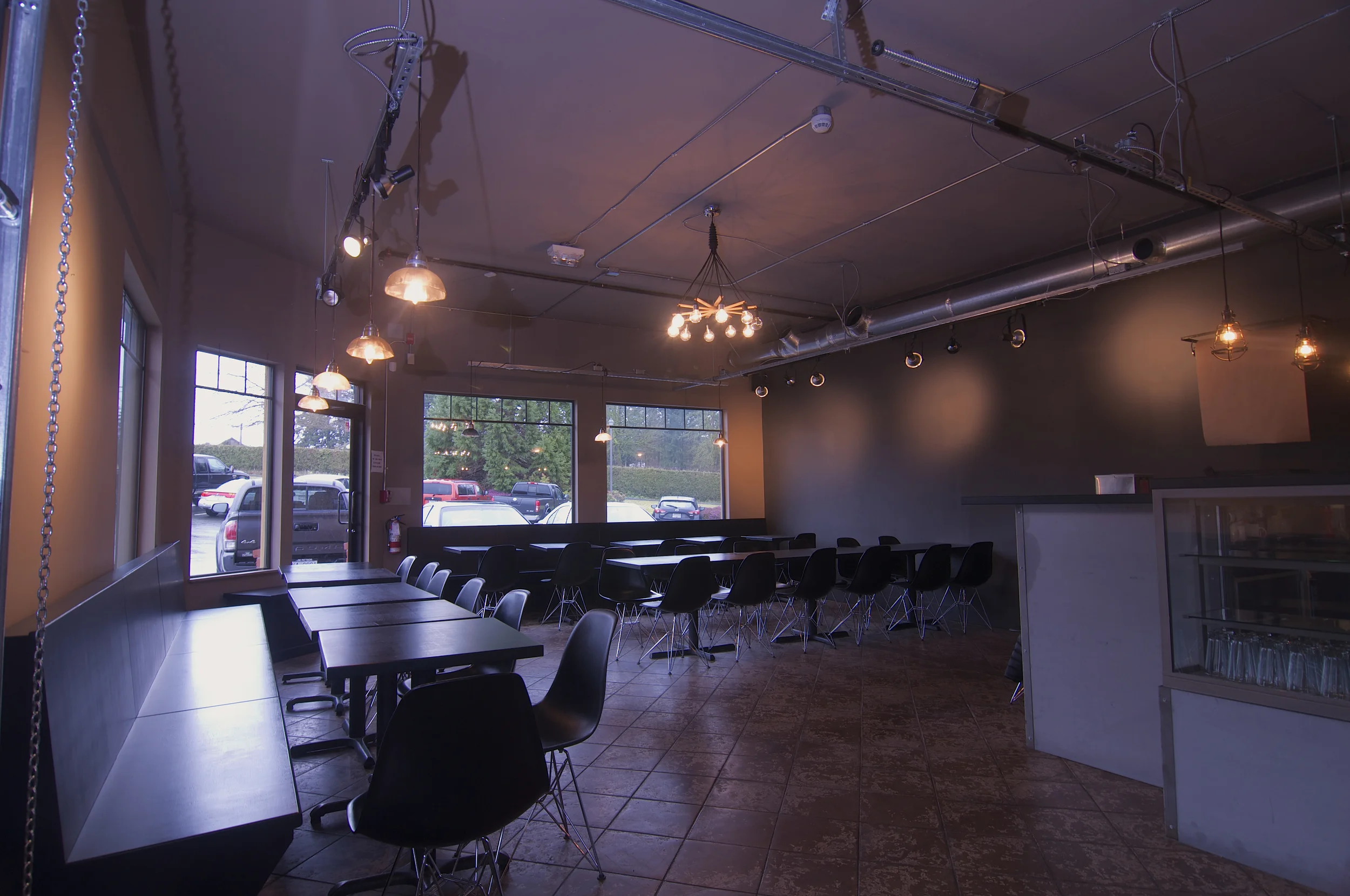 RestaurantEntranceSeating.jpg