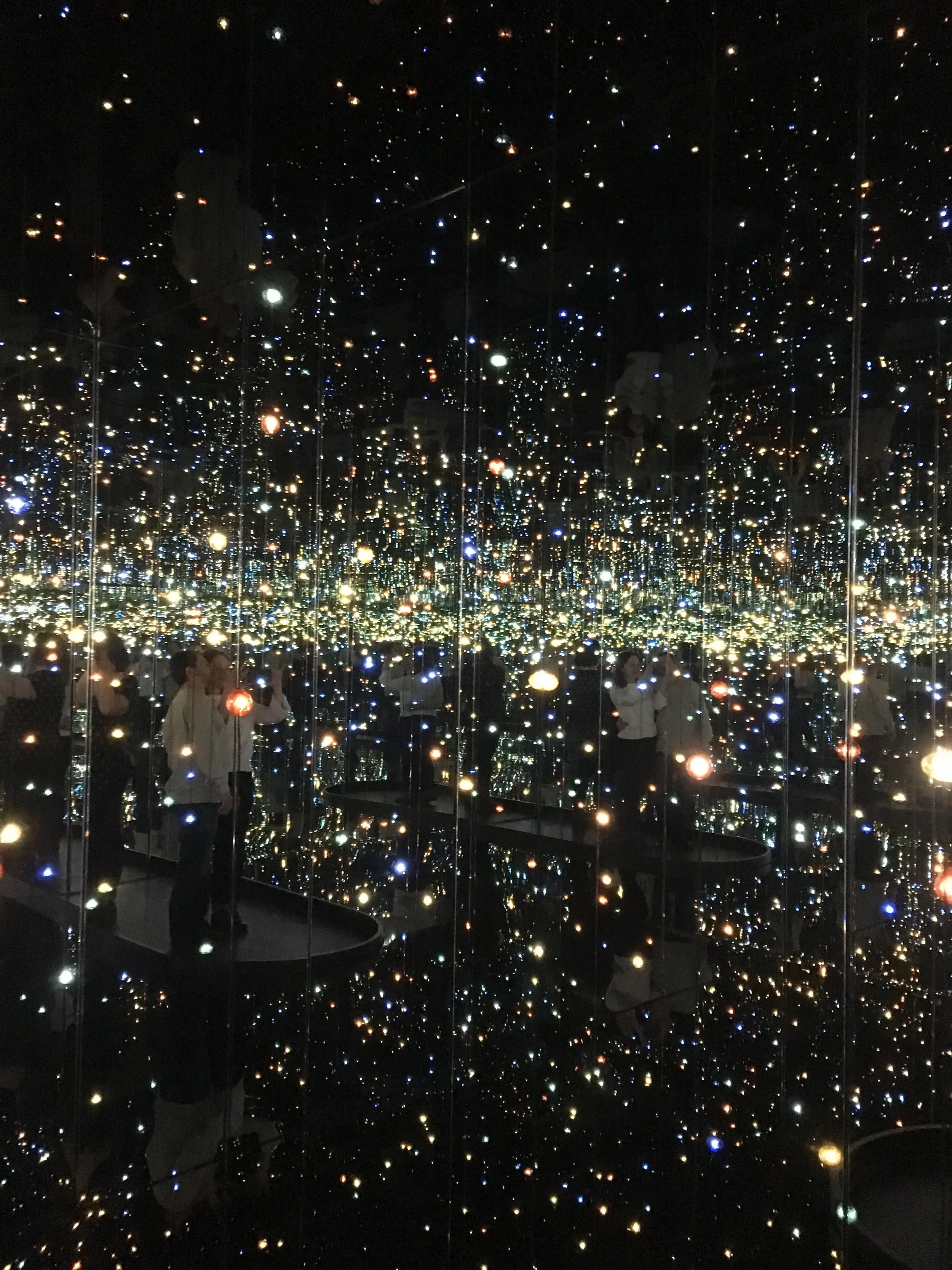 Toronto Art Exhibitions: Infinity Mirrors and The Riverbed