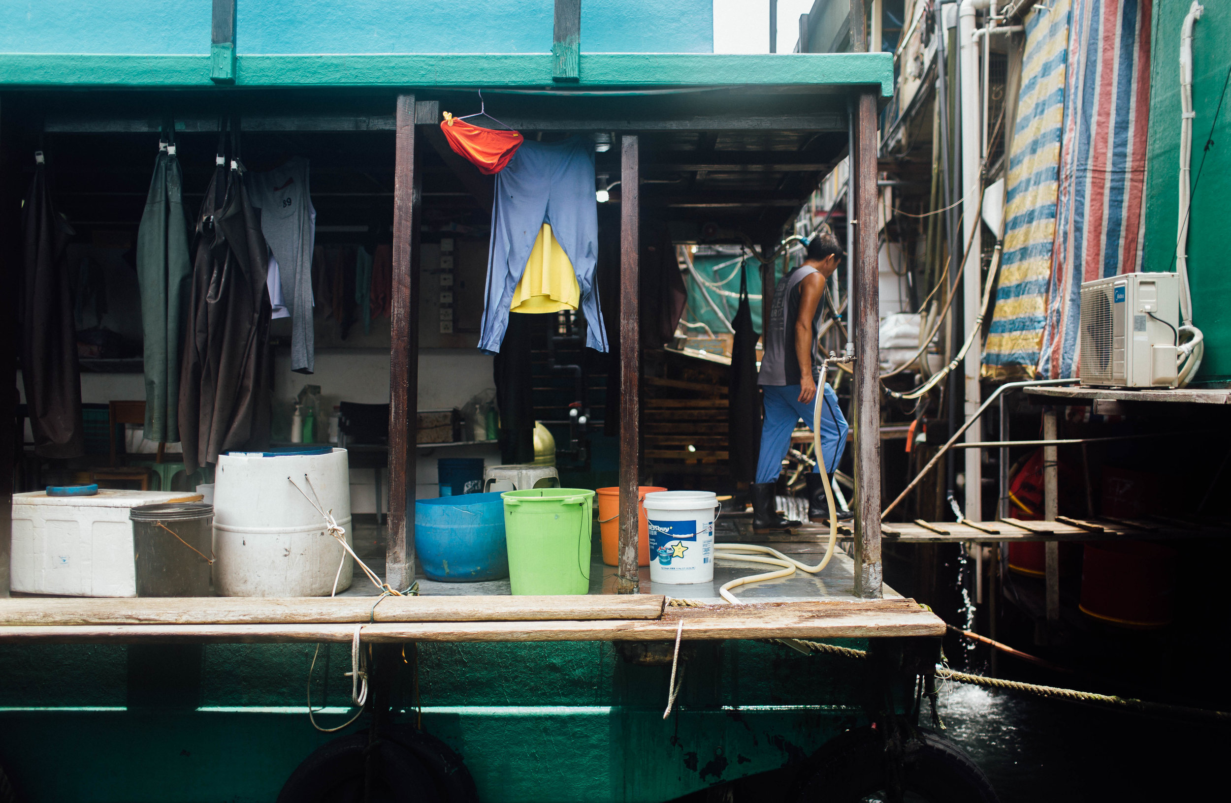 aberdeen harbor, hong kong