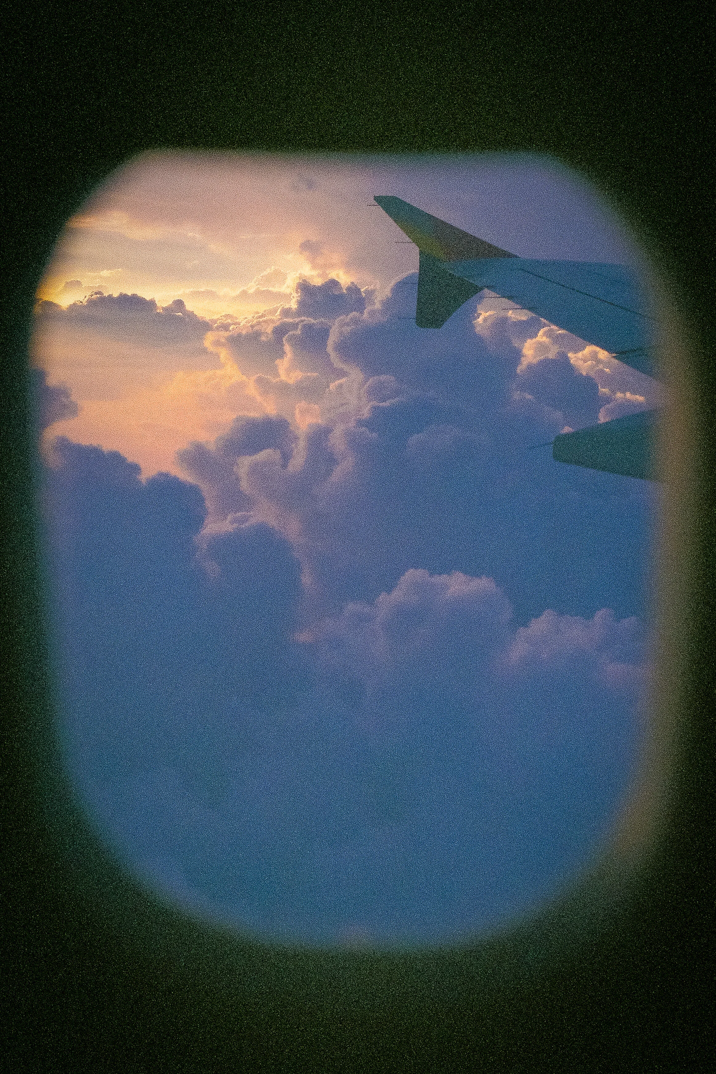 Surviving a long flight. Pacific Ocean.