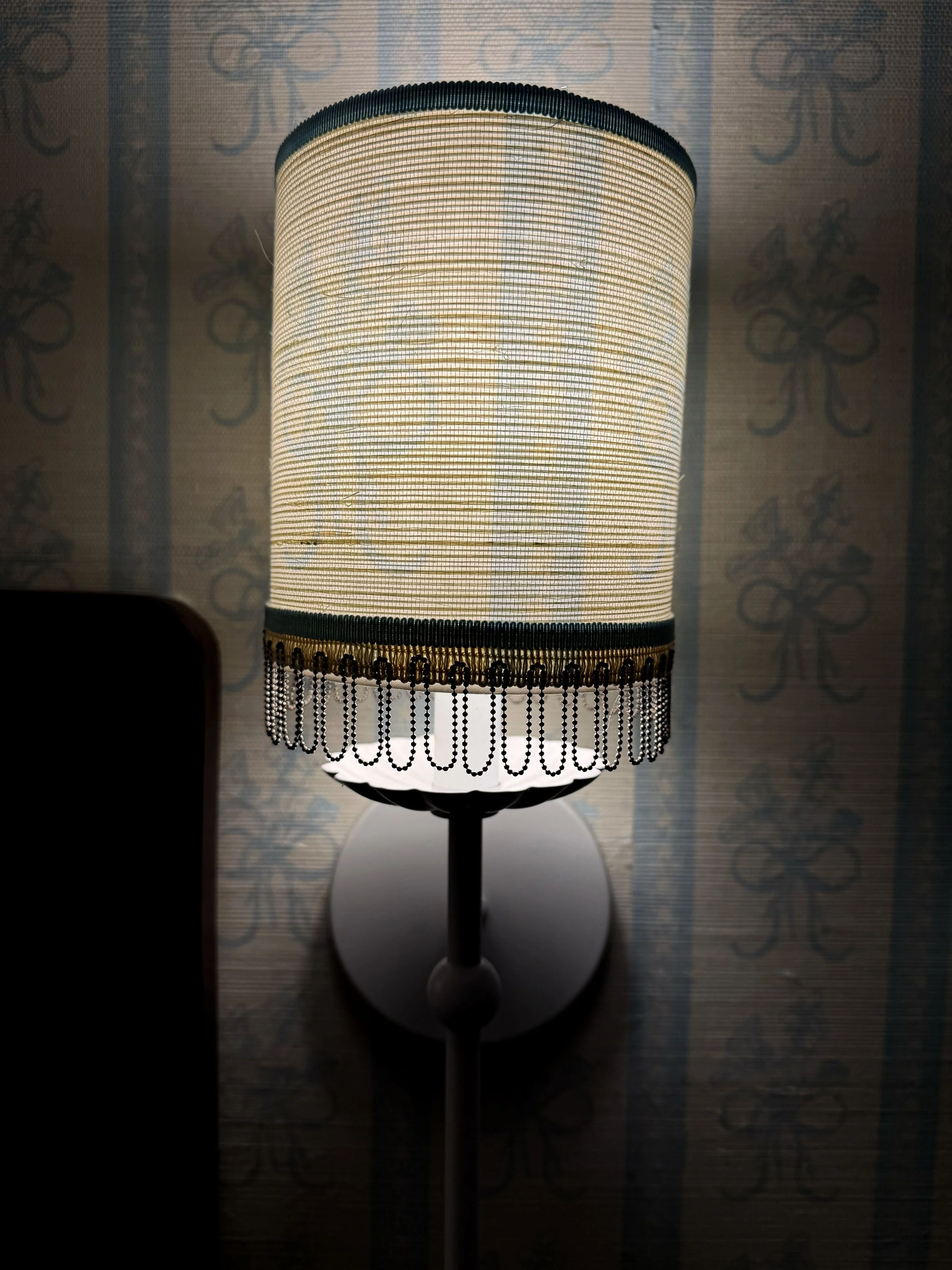 sconce-grasscloth.jpg