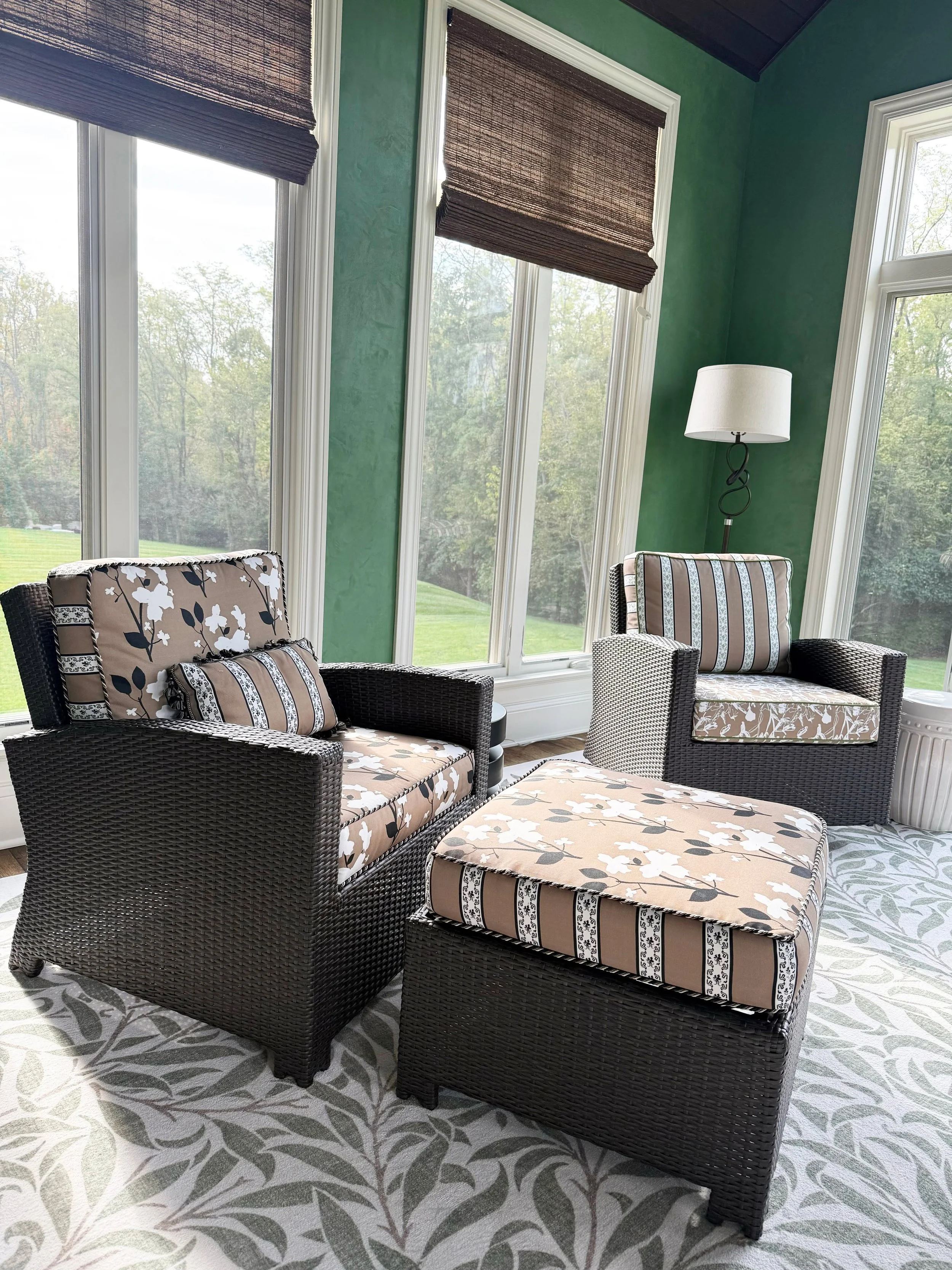 Step into the sunroom ✨
.
.
.
This incredible sunroom designed by the talented @rvjnewyork is an artful, botanical dream. Done entirely in denim, each piece of furniture got a custom cushion and pillow glow-up featuring *FOUR* different designs. A la
