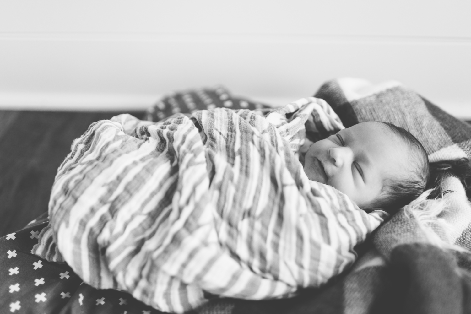 Jillian VanZytveld Photography - West Michigan Newborn Lifestyle Portraits 03.jpg