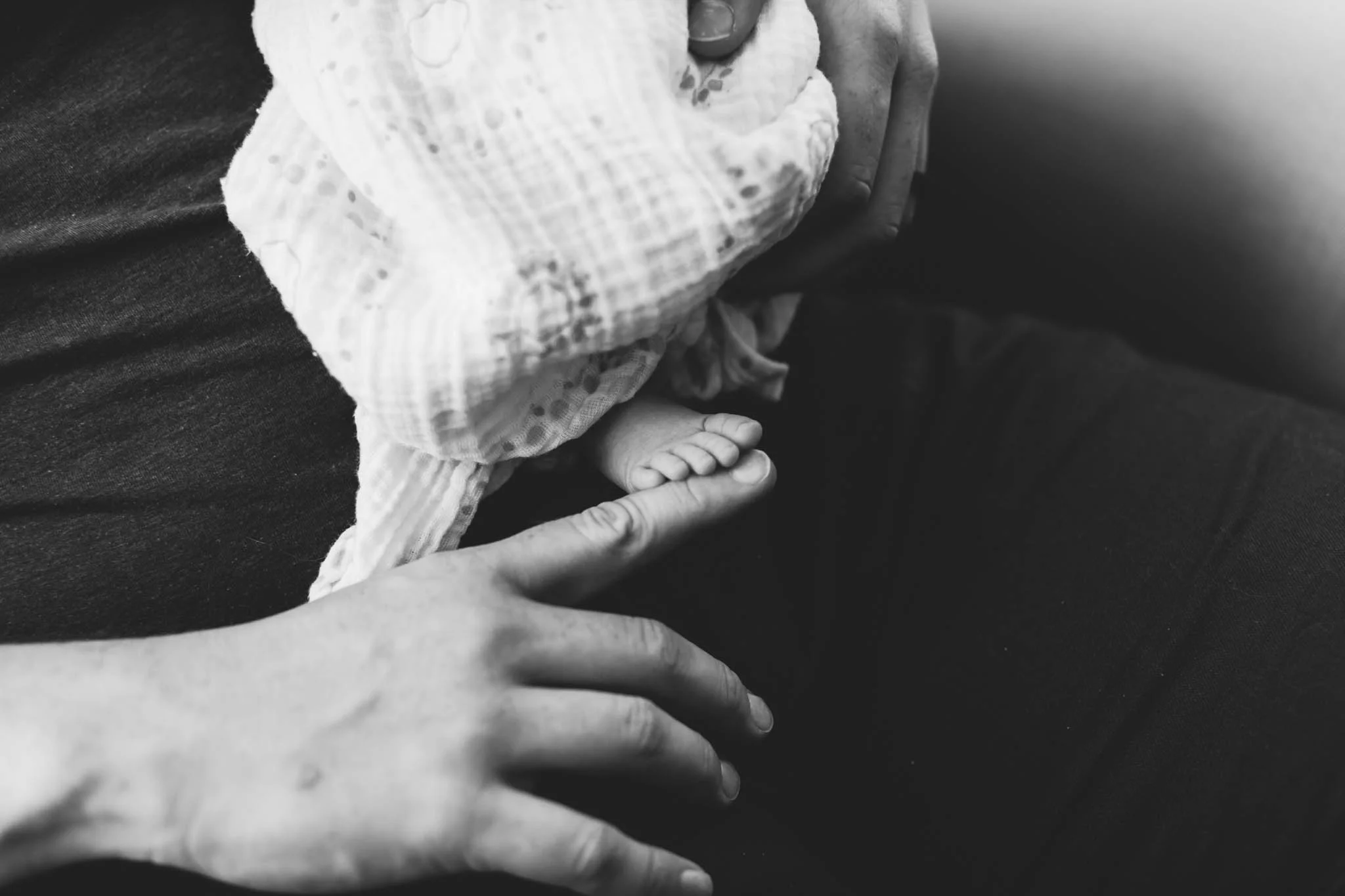 Jillian VanZytveld Photography - Grand Rapids Lifestyle Newborn Photography - 43.jpg