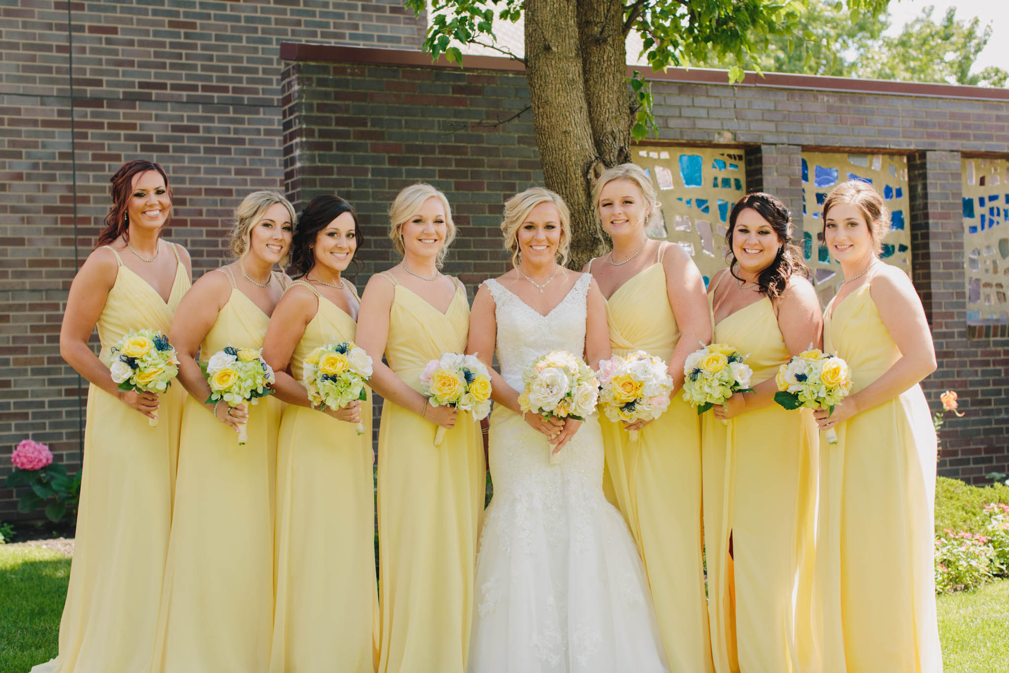 Jillian VanZytveld Photography - Grand Rapids Lifestyle Wedding Photography - 045.jpg