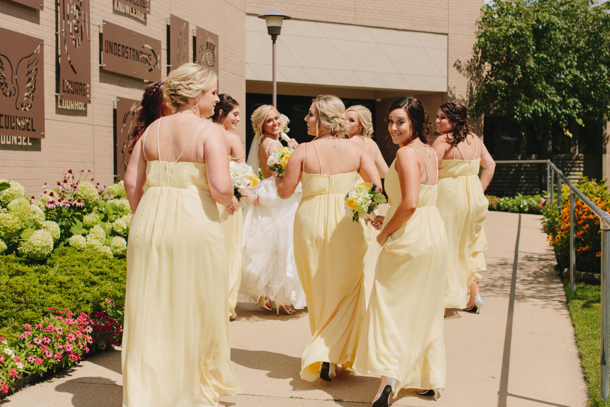 Jillian VanZytveld Photography - Grand Rapids Lifestyle Wedding Photography - 048.jpg