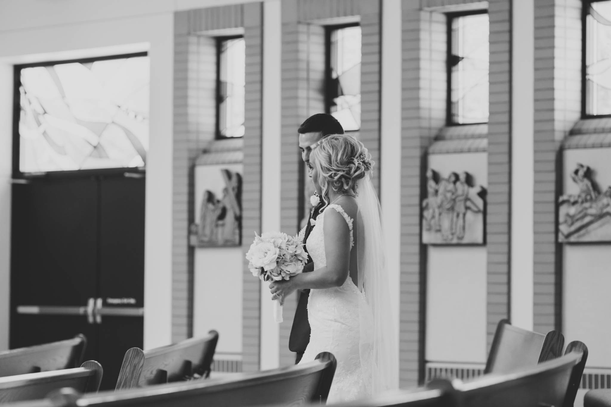 Jillian VanZytveld Photography - Grand Rapids Lifestyle Wedding Photography - 082.jpg