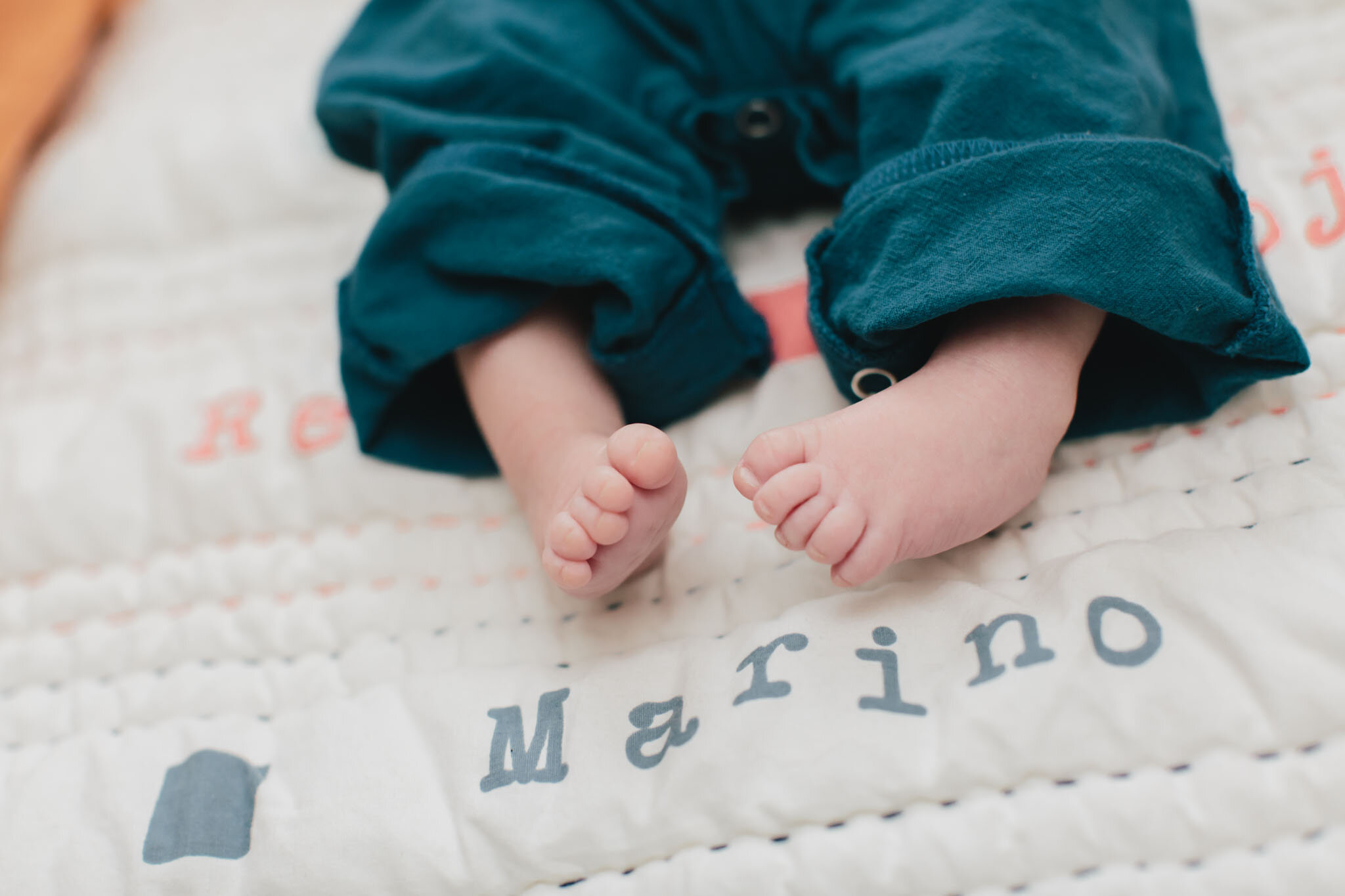 2019-Jillian VanZytveld Photography-Lifestyle-Newborn-Twins-15.jpg