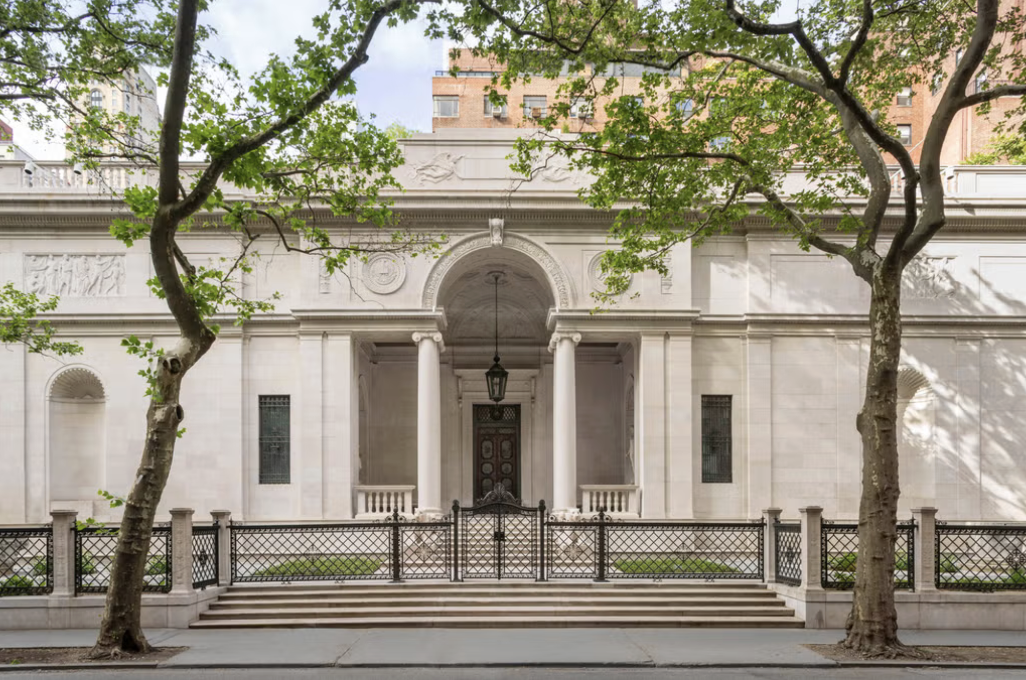 The Morgan Library’s New Garden Is the Ultimate Alfresco Experience
 ELLE DECOR | June 2022  