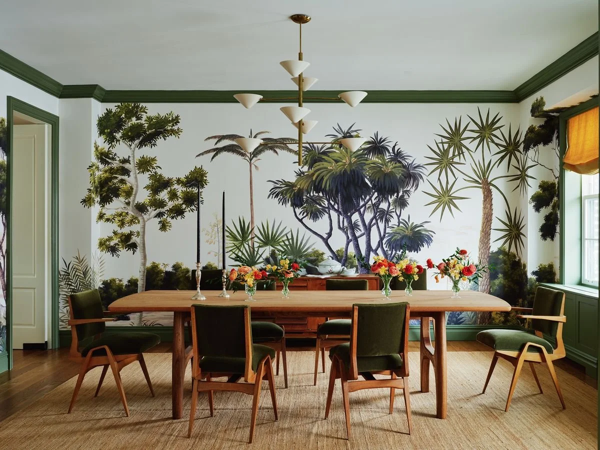 On Park Avenue, a Formerly Bare-Bones Apartment Gets a Dramatic New Beginning
 ELLE DECOR | May 2024  