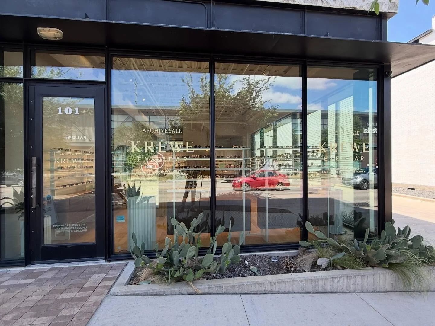 If you&rsquo;ve been waiting for a sign&hellip; this is it 👓 We brought @krewe window moment to life with a custom die-cut vinyl decal designed specifically for glass application!

#MadeBySpar #CreativeAgency #BrandStrategy #CustomDesign #PaperGoods