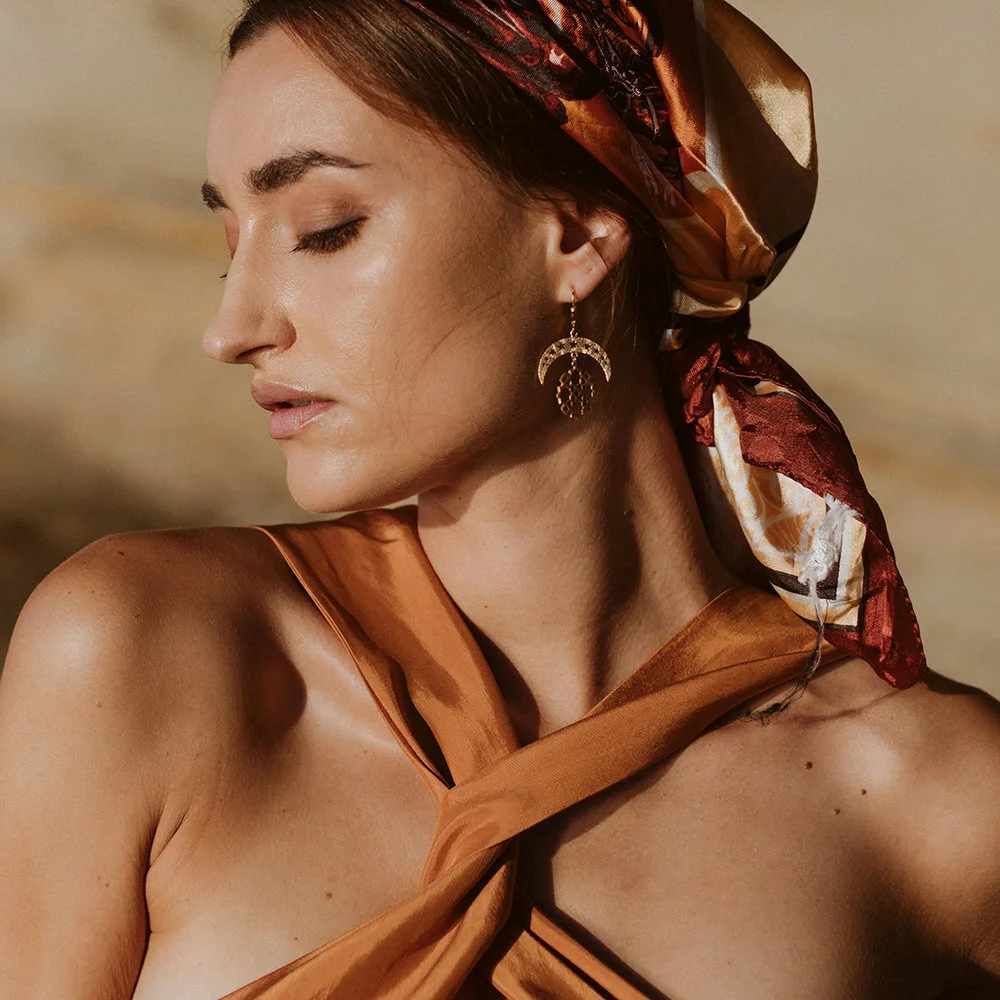 Jewellery:    ZOE &amp; MORGAN     Wedding band or earrings