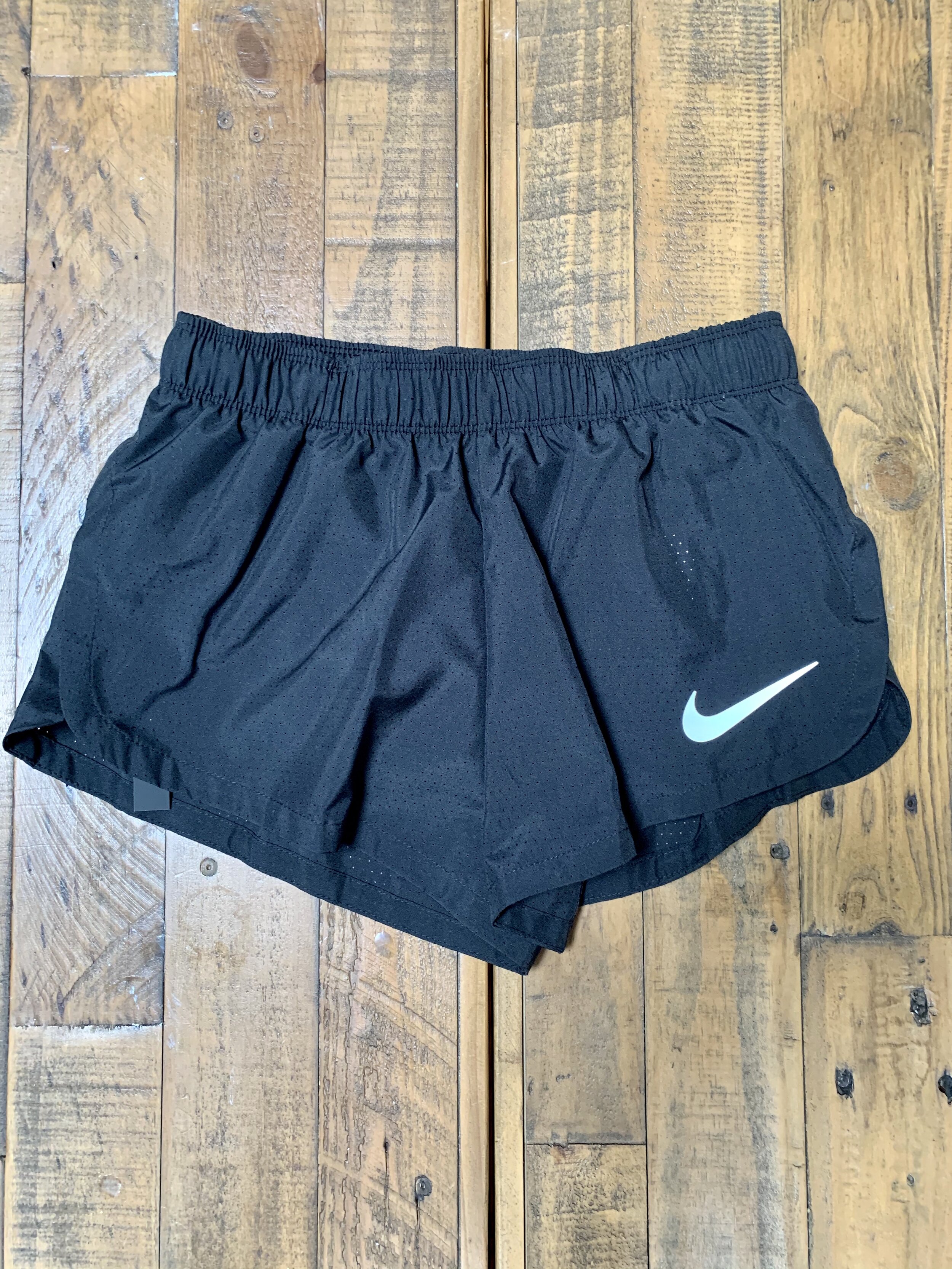 nike split side running shorts